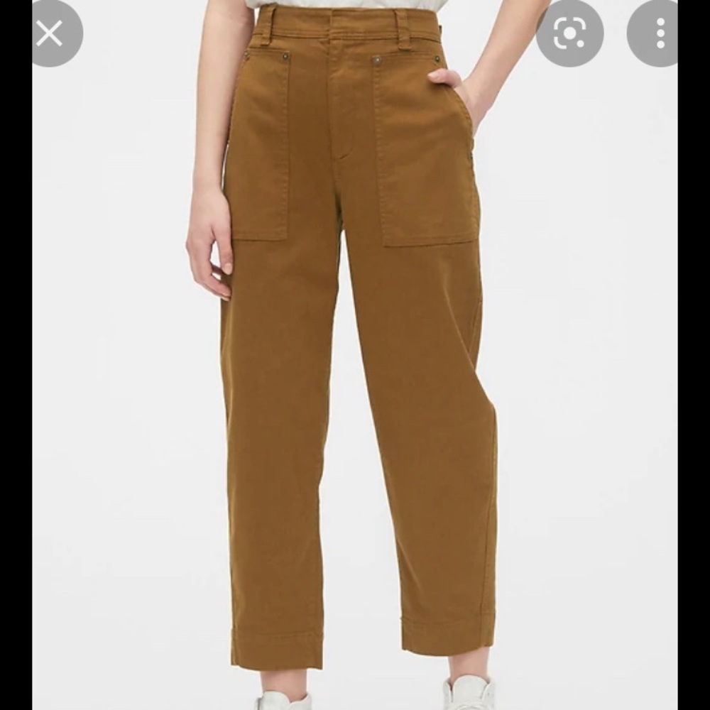 **ISO Gap Barrel Khaki pants size 8 or 10**